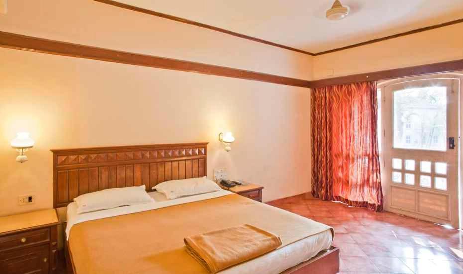 R Wood Resort Matheran Exterior photo